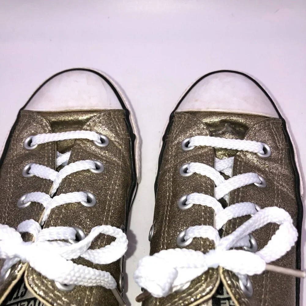 Converse Chuck Taylor All Star Girls Size 2 Gold Glitter Low Top Sneakers Shoes
